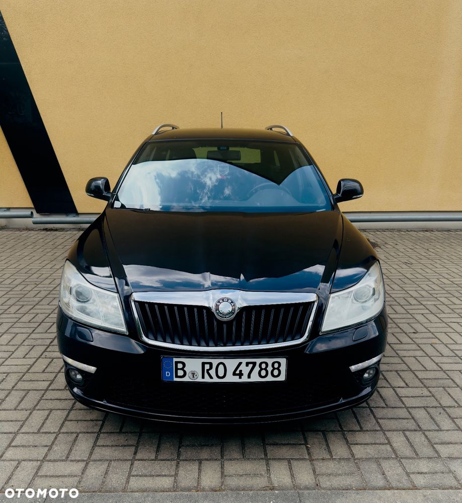 Skoda Octavia 2.0 TDI DPF RS - 9