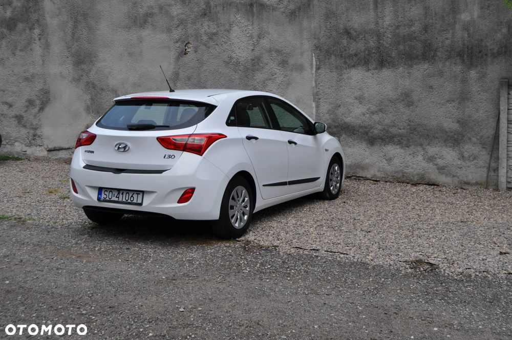 Hyundai i30 1.4 Classic + - 6