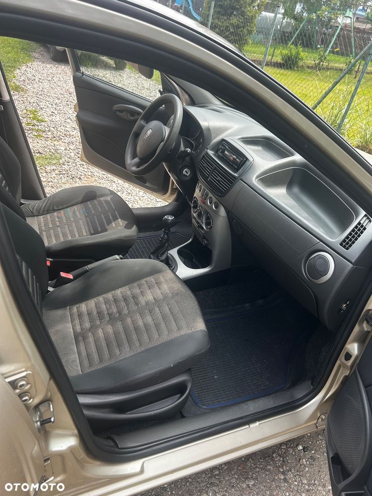 Fiat Punto - 15