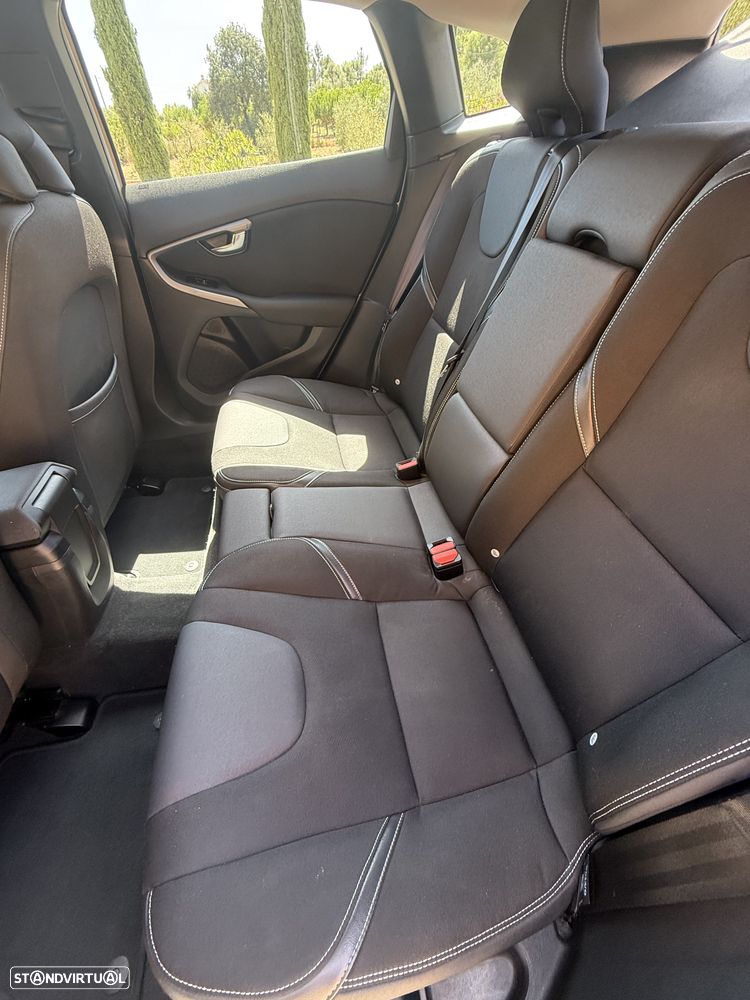 Volvo V40 2.0 D2 Kinetic Eco - 11