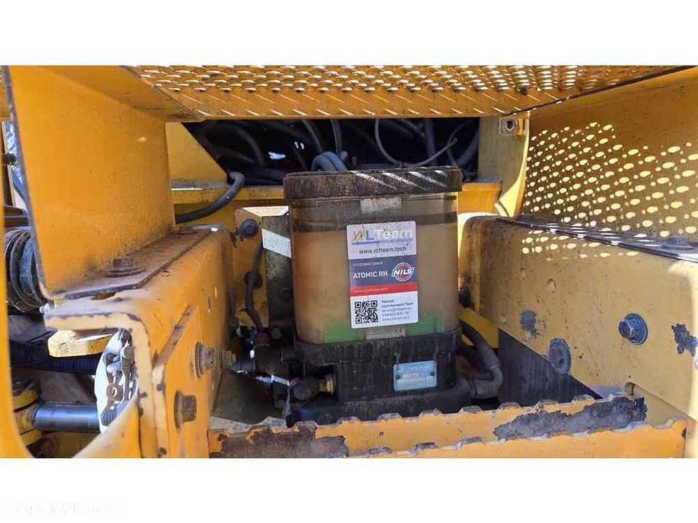Volvo L220 - 22