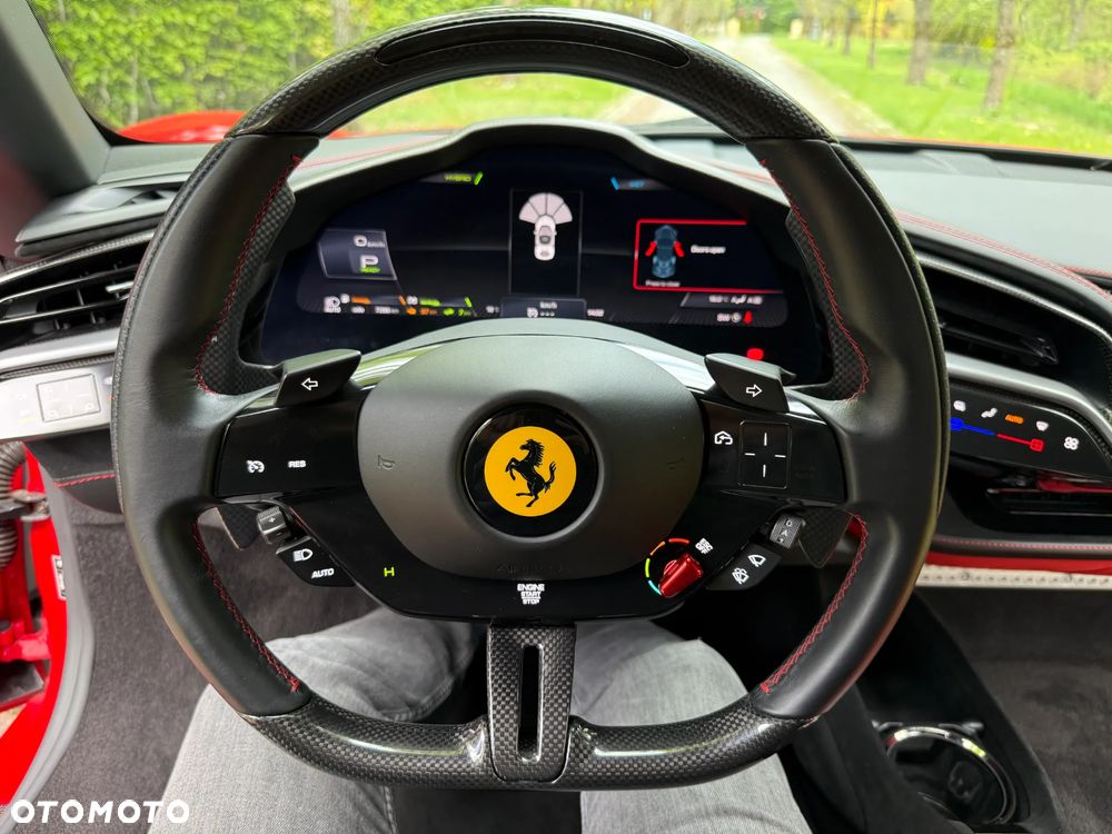 Ferrari SF90 Stradale - 24