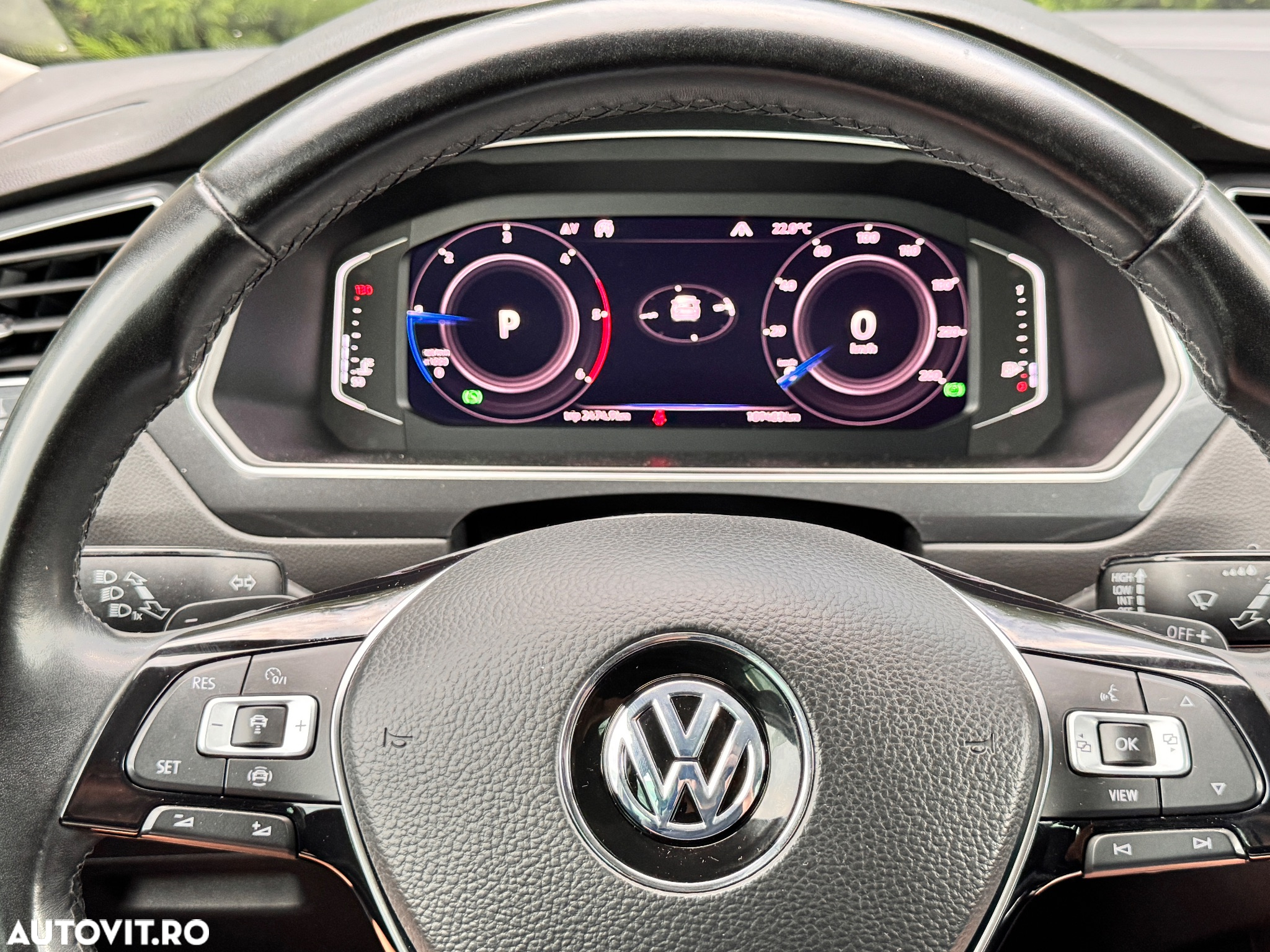 Volkswagen Tiguan 2.0 TDI SCR DSG 4Motion R-Line - 13