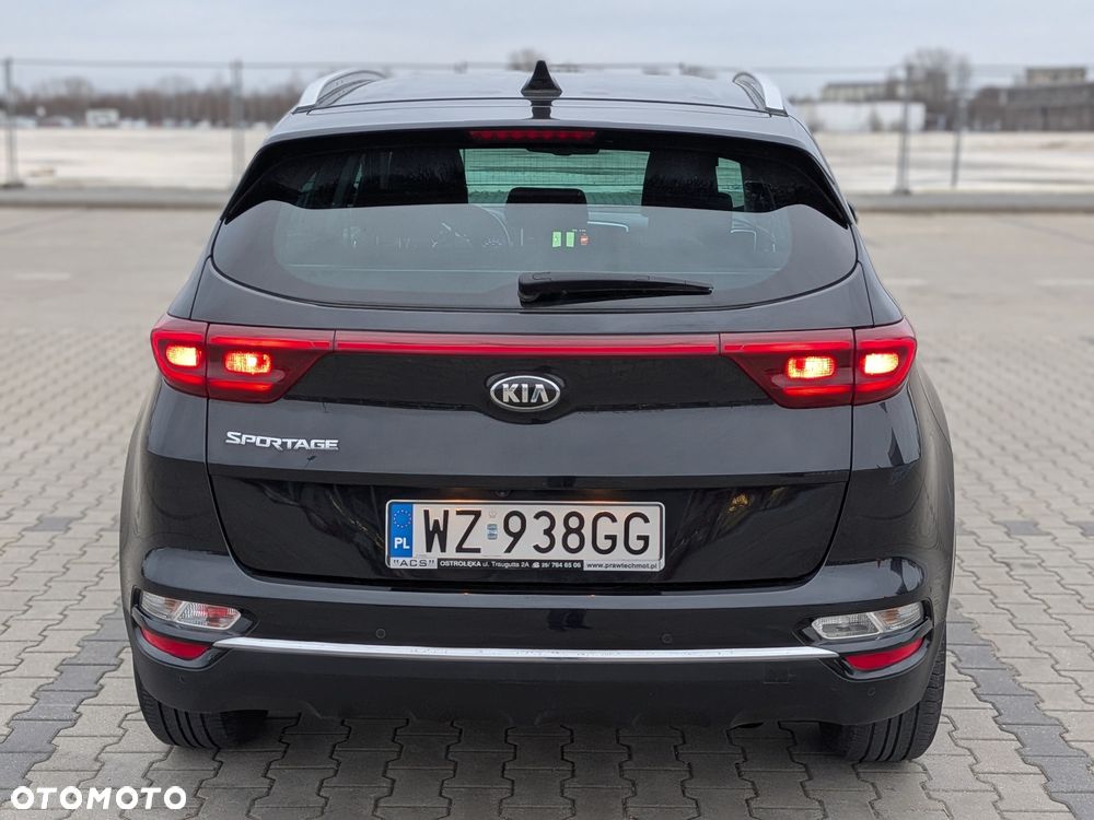 Kia Sportage 1.6 GDI 2WD Black Edition - 11