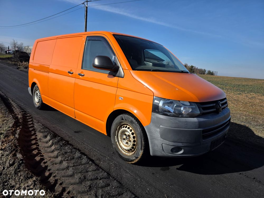 Volkswagen Transporter - 1