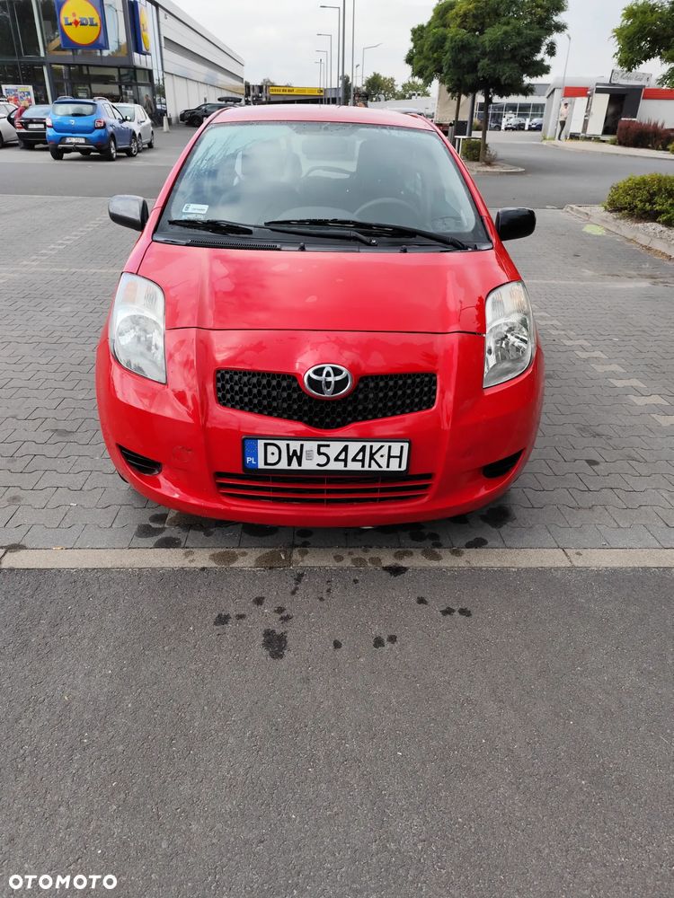 Toyota Yaris 1.0 Luna - 1