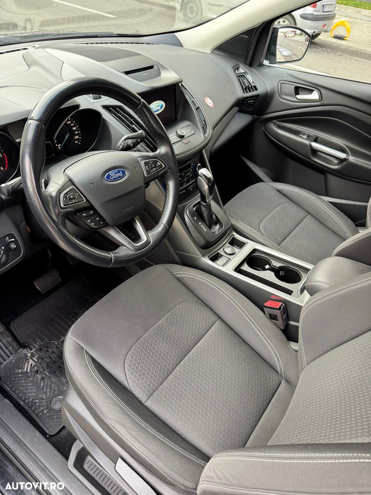 Ford Kuga 2.0 TDCi 4WD Powershift Titanium - 3