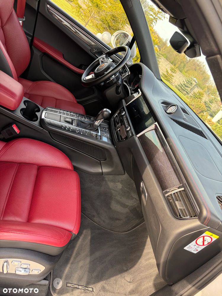 Porsche Macan ver-s - 27