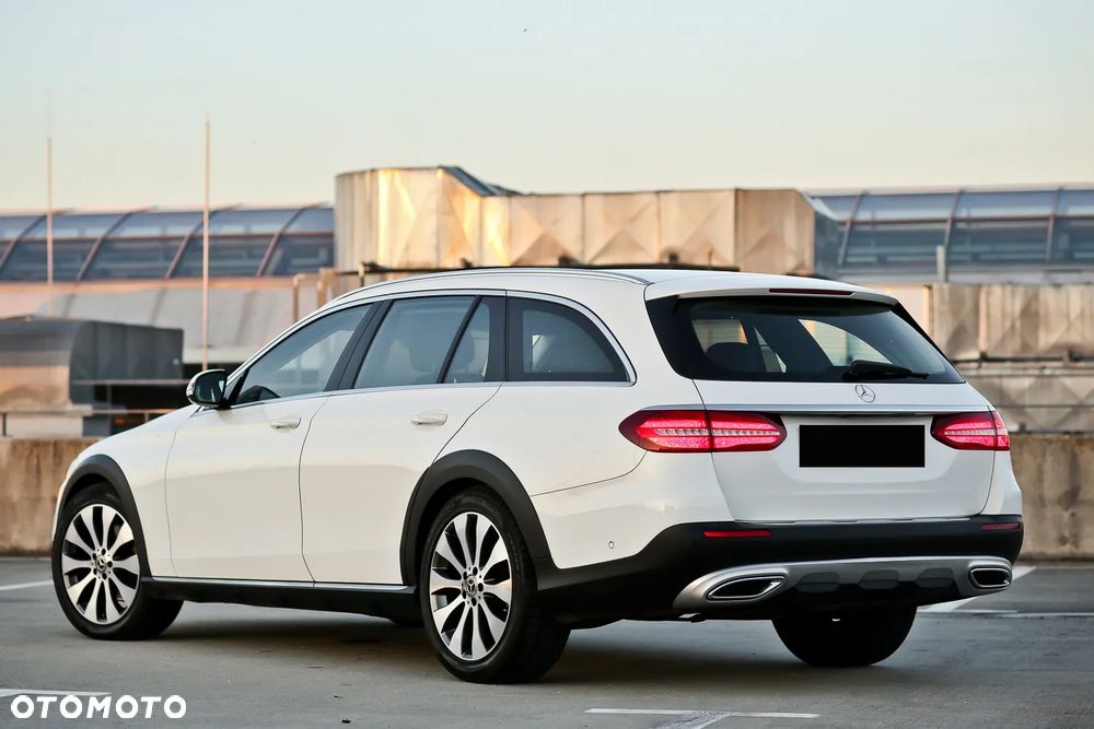 Mercedes-Benz Klasa E 220 d 4Matic All-Terrain 9G-TRONIC Avantgarde - 11