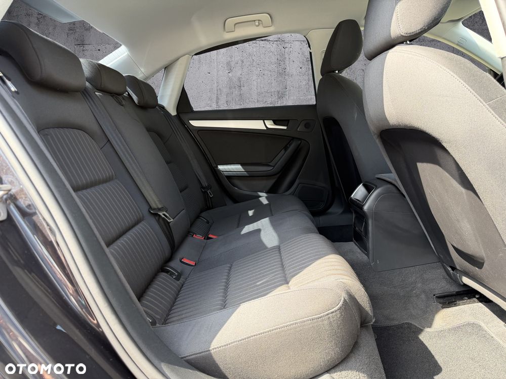 Audi A4 Limousine 1.8 TFSI Ambiente - 16