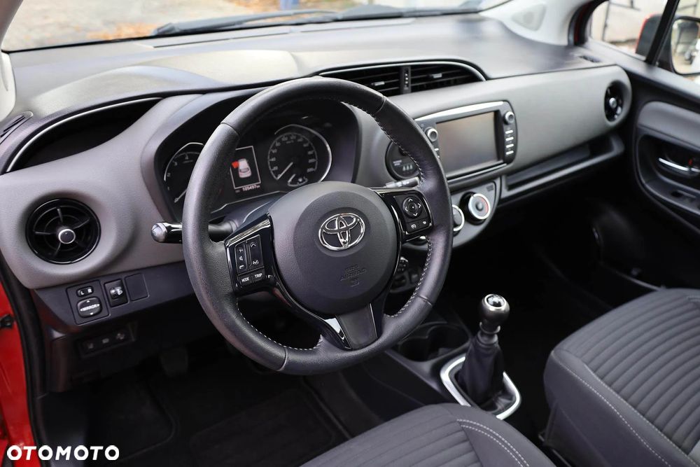 Toyota Yaris 1.5 Premium - 12