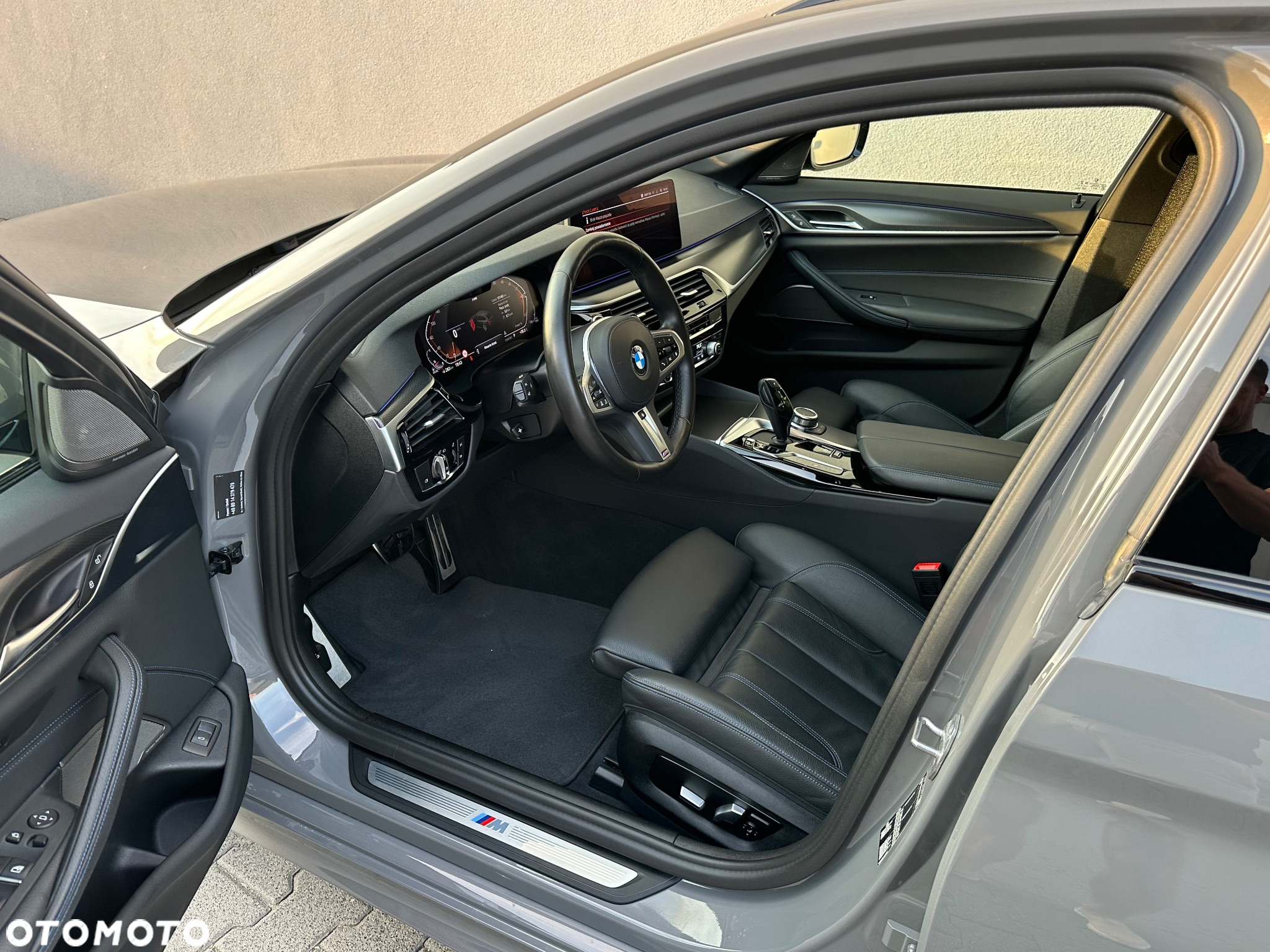 BMW Seria 5 520d M Sport Edition - 16