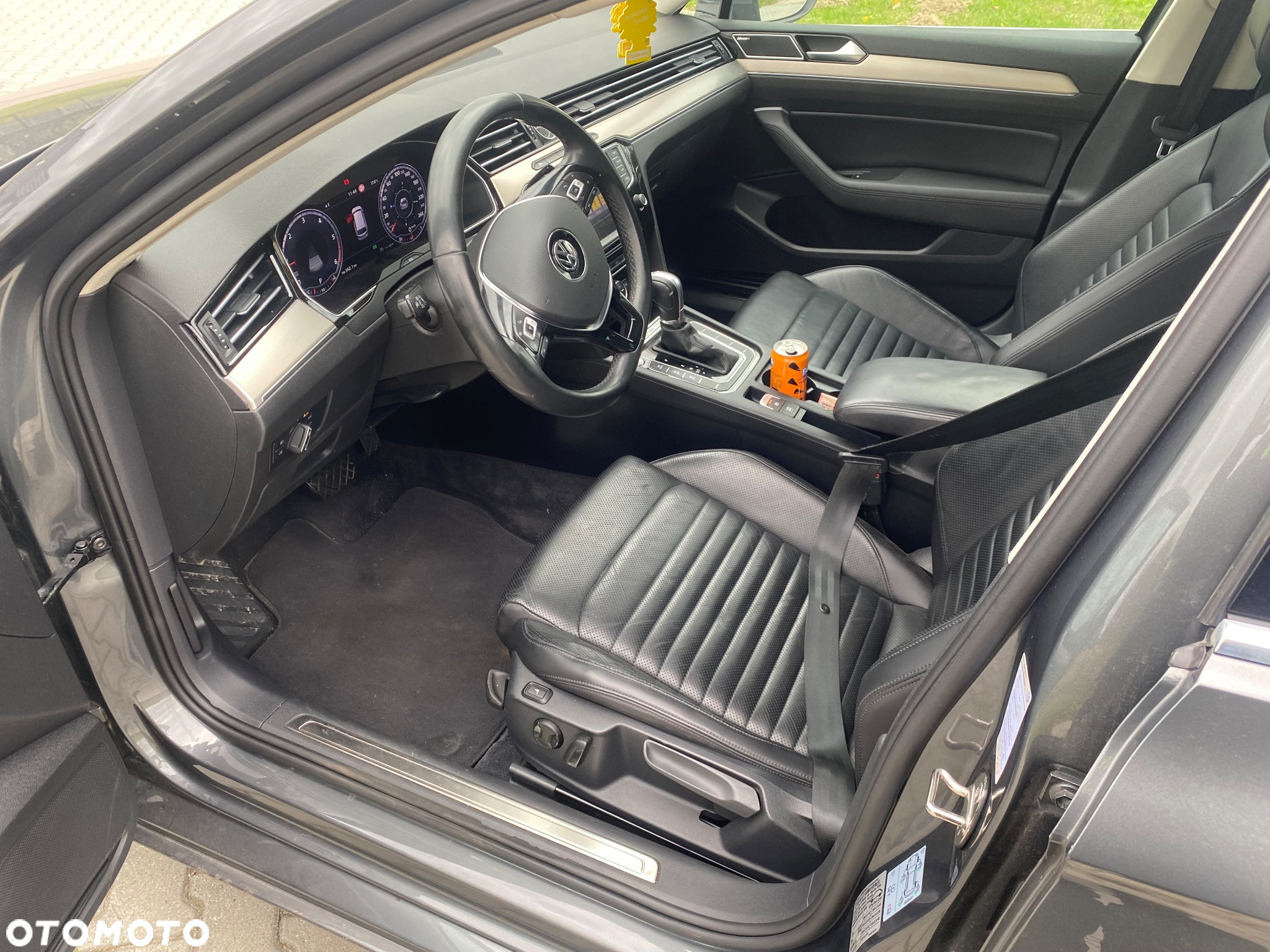Volkswagen Passat 2.0 TDI 4Mot Elegance DSG - 17