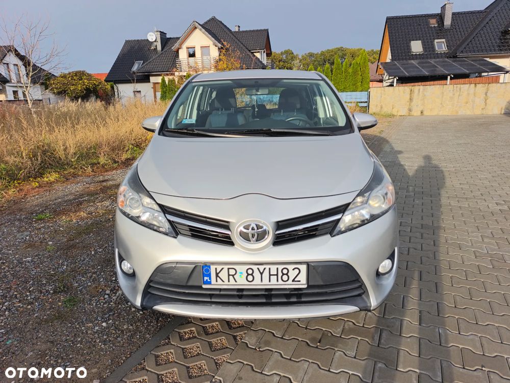Toyota Verso 2.0 D-4D Active - 27