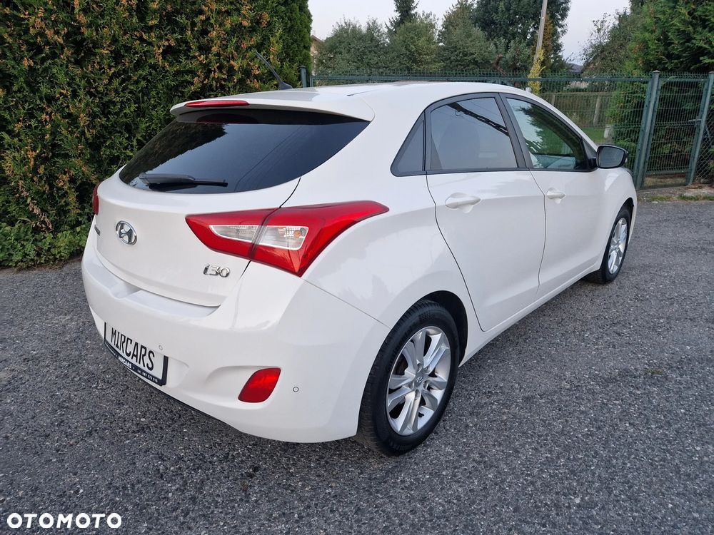 Hyundai i30 1.4 Comfort World Cup - 3
