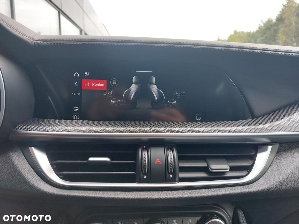 Alfa Romeo Stelvio 2.9 Bi Turbo V6 Quadrifoglio Q4 - 28