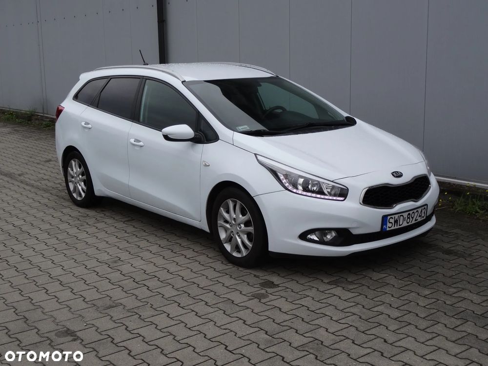 Kia Ceed 1.4 CRDi 90 Vision - 14