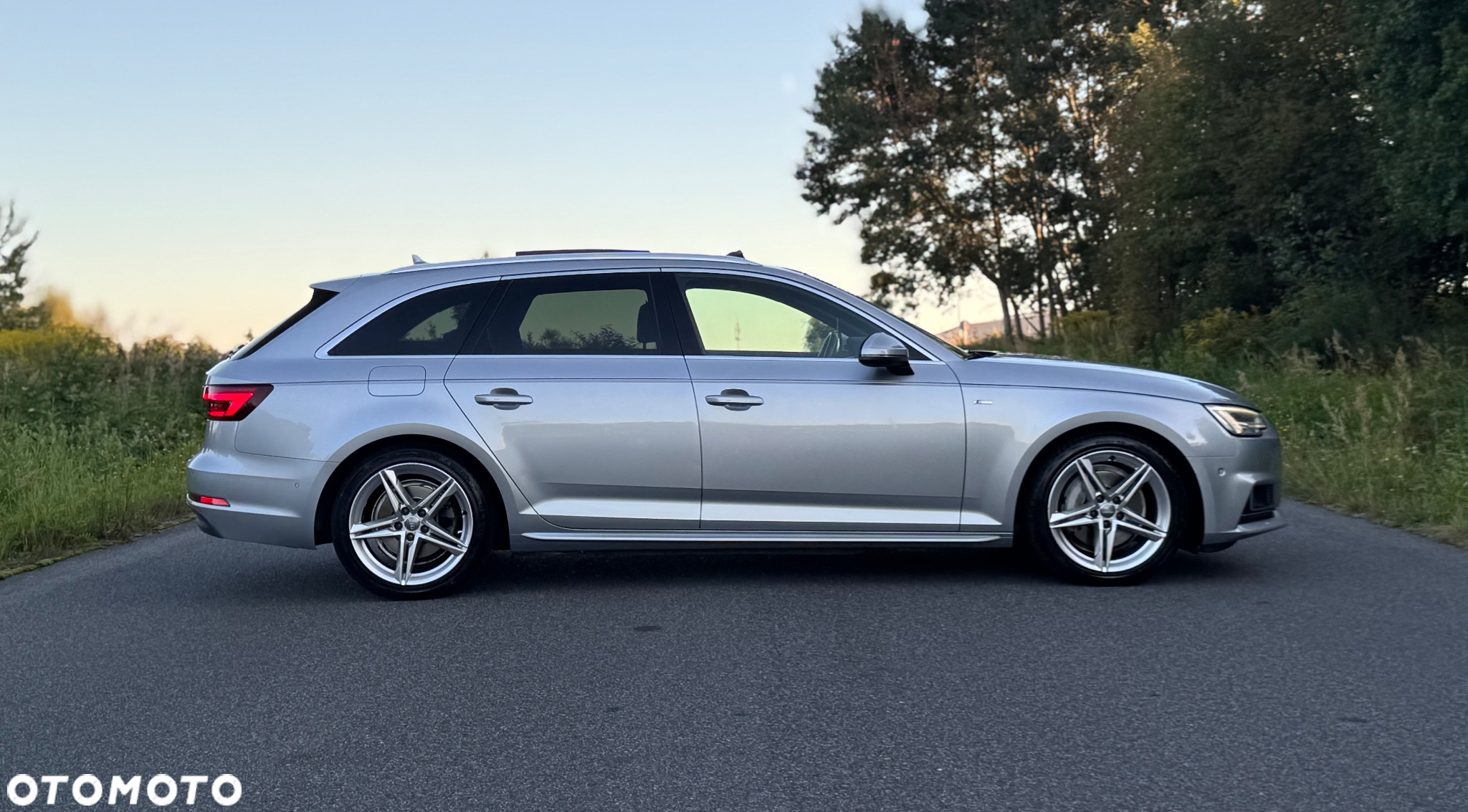 Audi A4 Avant 40 TDI quattro S tronic S line - 24