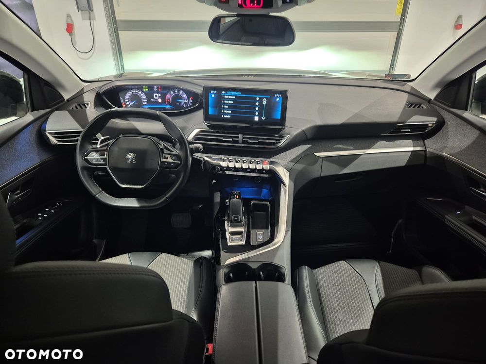 Peugeot 3008 1.2 PureTech Allure Pack S&S EAT8 - 5
