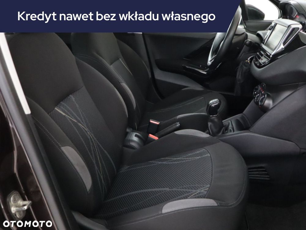Peugeot 208 - 11