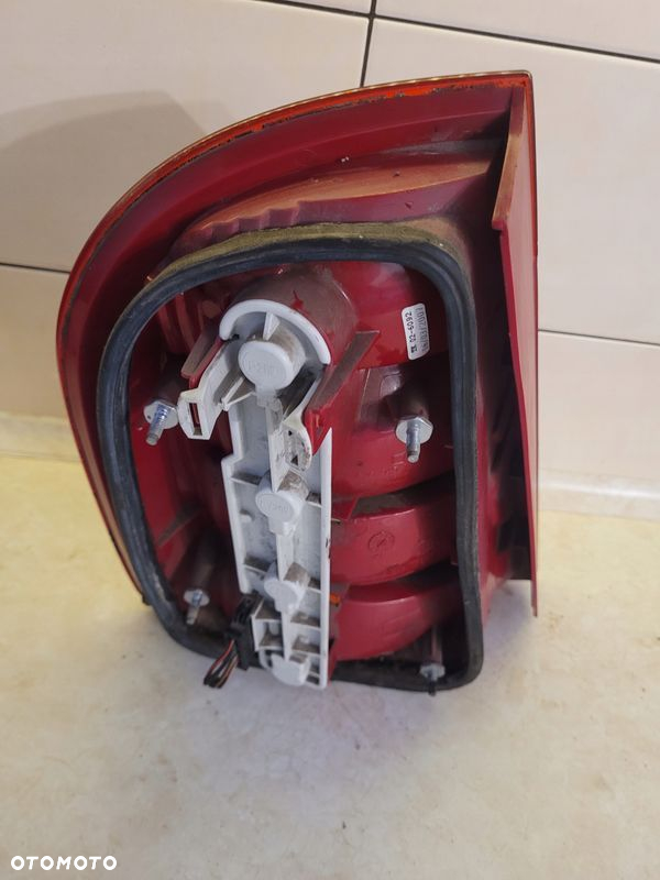 Lampa prawa tylna Skoda Fabia 1 I hatchback - 4