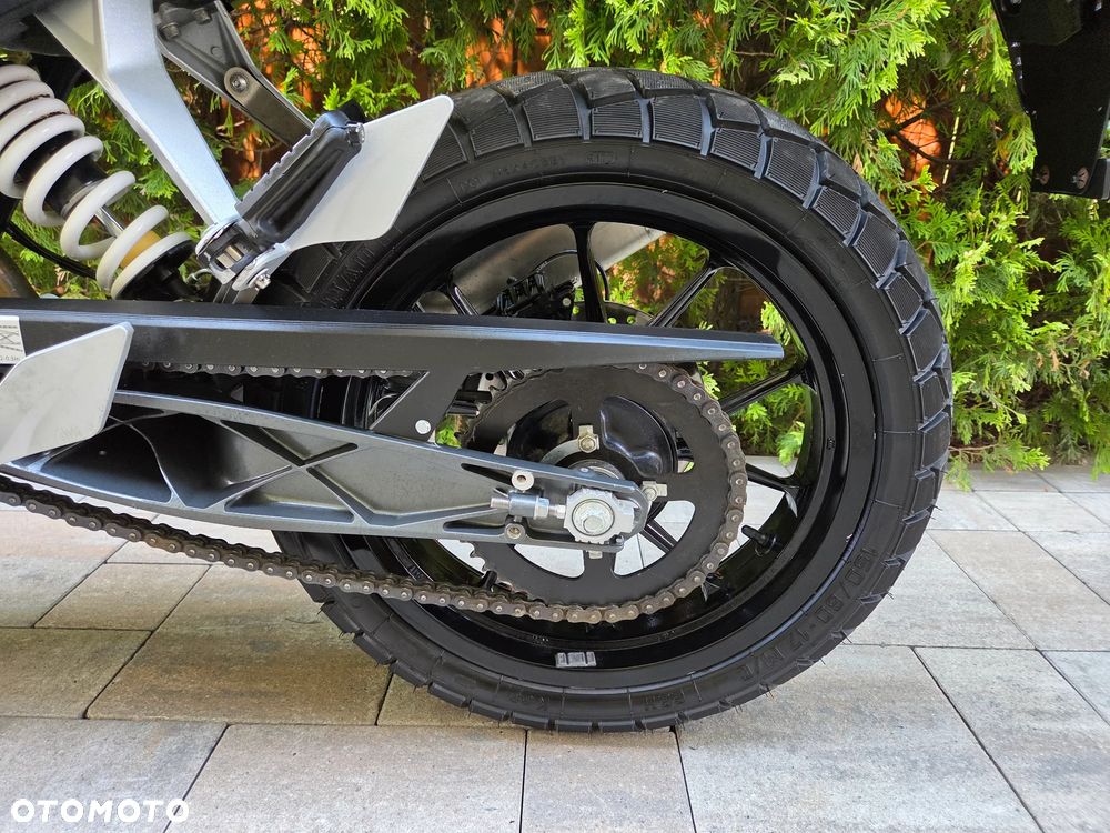 KTM Duke 125 - 20