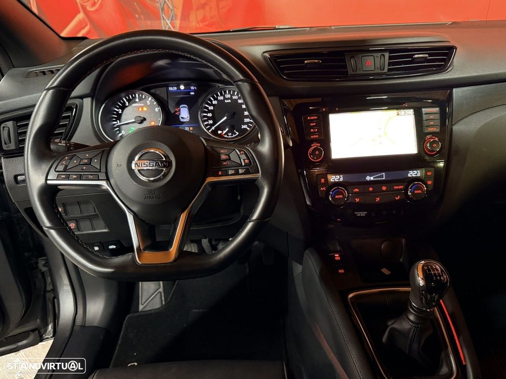 Nissan Qashqai 1.3 DIG-T N-Connecta LED - 9