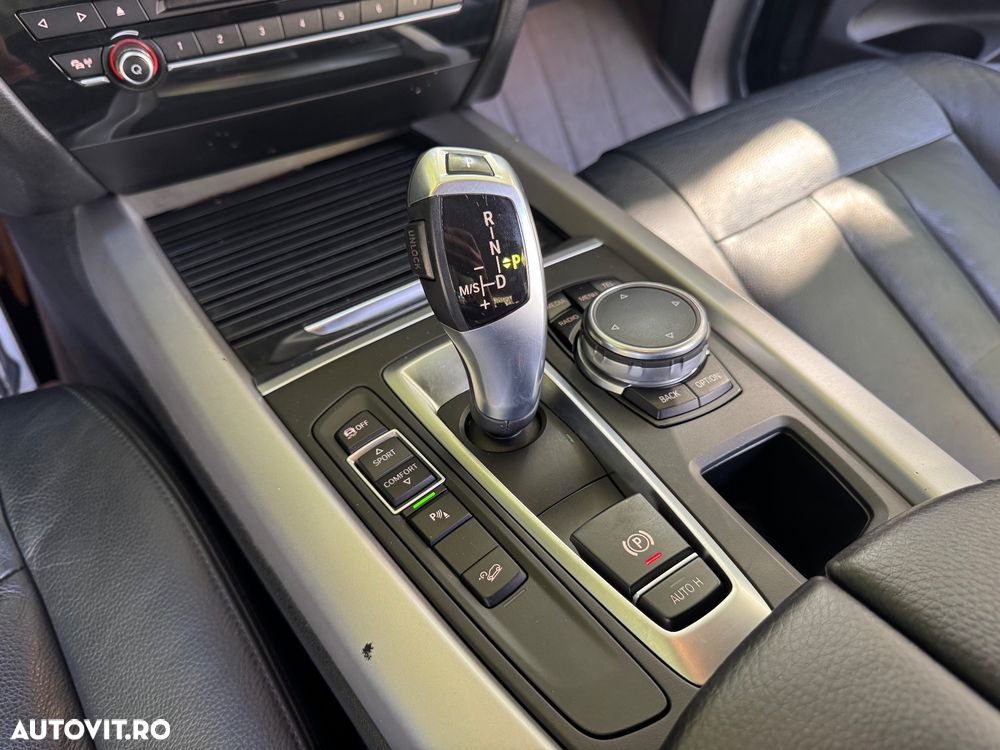BMW X5 xDrive25d - 28