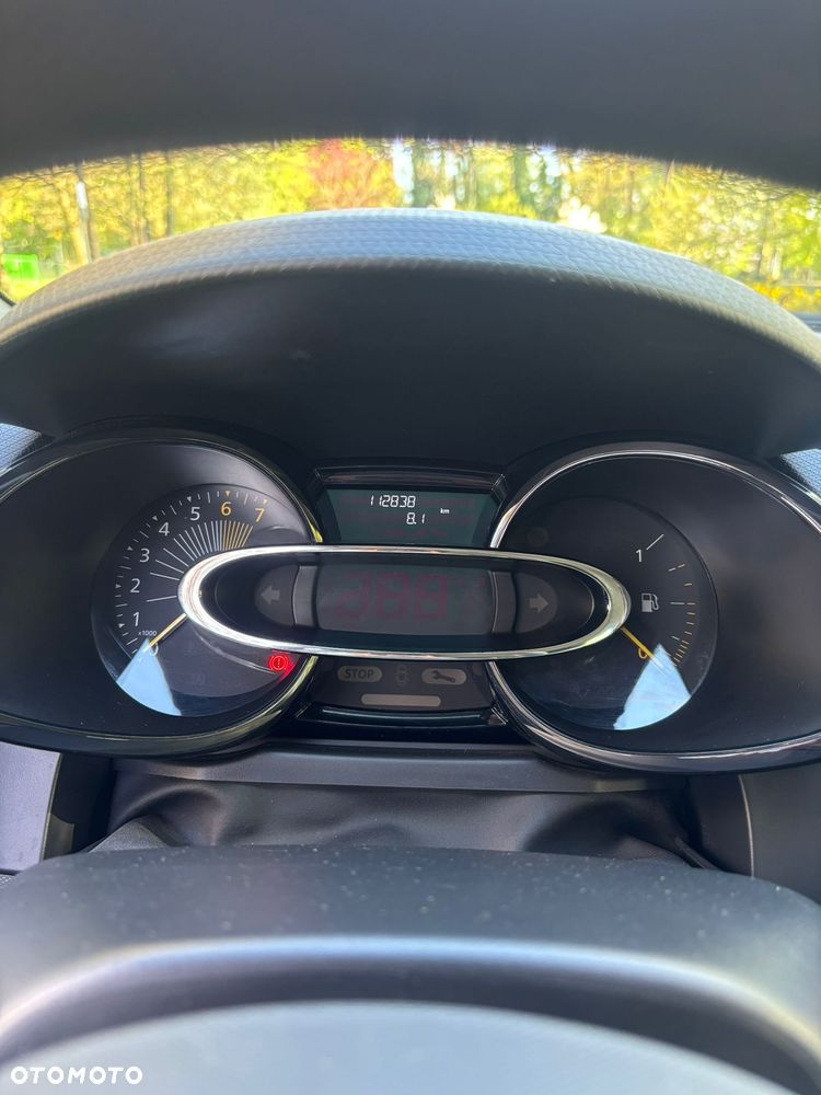Renault Clio - 12
