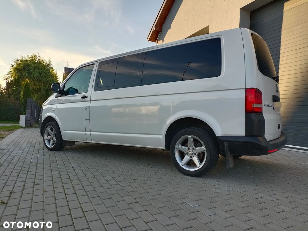 Volkswagen Caravelle - 5