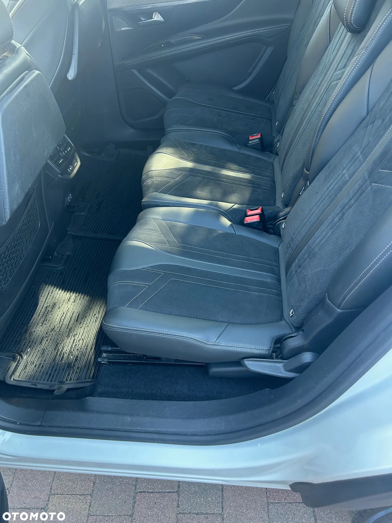 Peugeot 5008 PureTech 180 EAT8 Stop & Start GT - 11