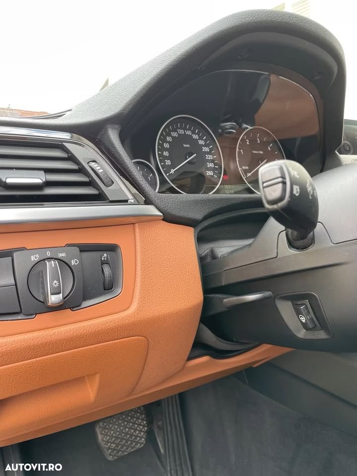 BMW Seria 3 320d Sport-Aut. Luxury Line - 11