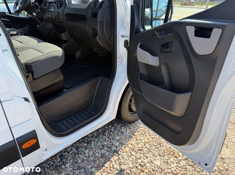 Renault MASTER MAXI L3H2 DOKA 7os. ORYGINAŁ CARPOL VAN MINIBUS Duża Ładowność 1205kg Zabudowa paki+ półki modułowe Bott, Trwały MOCNY SILNIK 2.3dCi 130KM Rozrząd na Łańcuchu! Zabudowa z wnęką na transport el. do 3700mm! Niski udokumentowany przebieg tylko 107tys.km SERWIS ASO RENAULT - 34