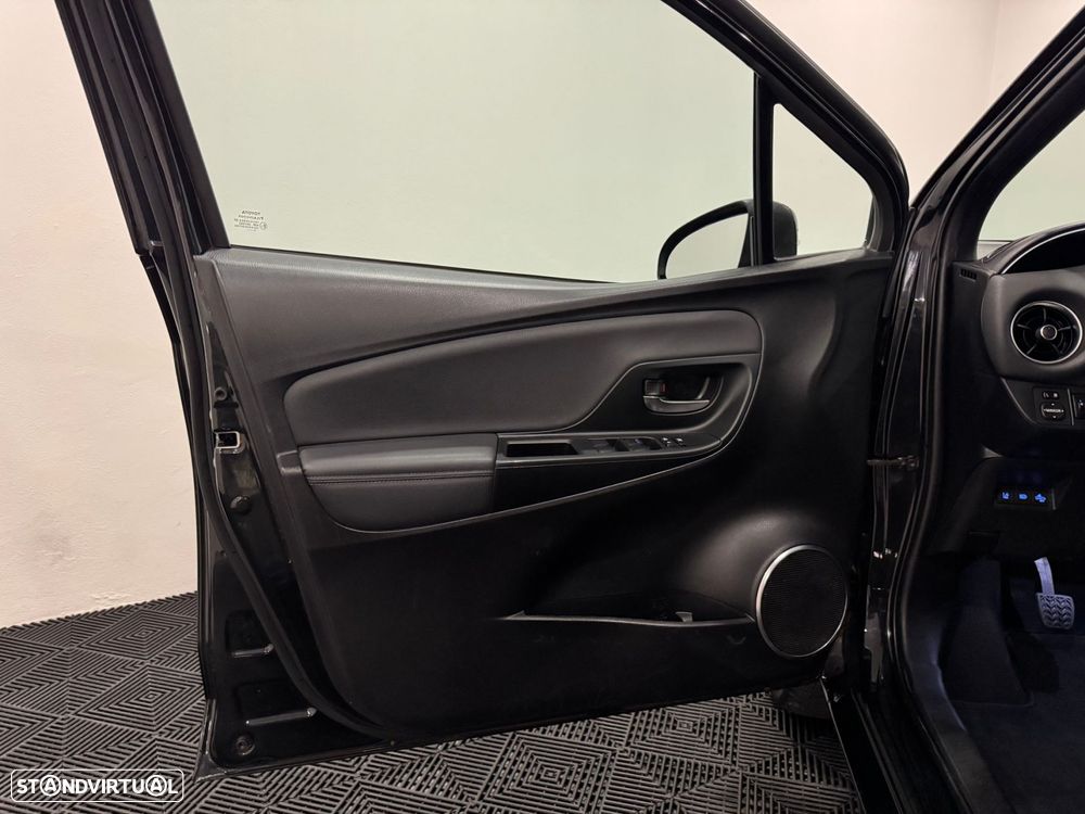 Toyota Yaris 1.5 VVT-i Comfort+P.Style - 49