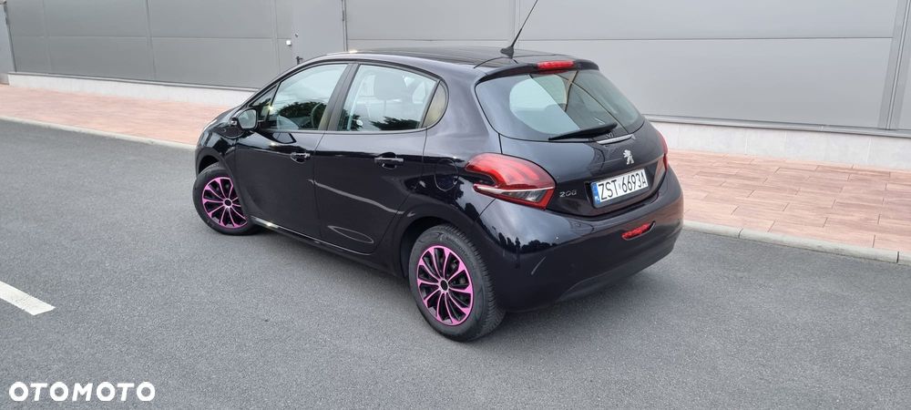 Peugeot 208 1.6 BlueHDi Active S&S - 9