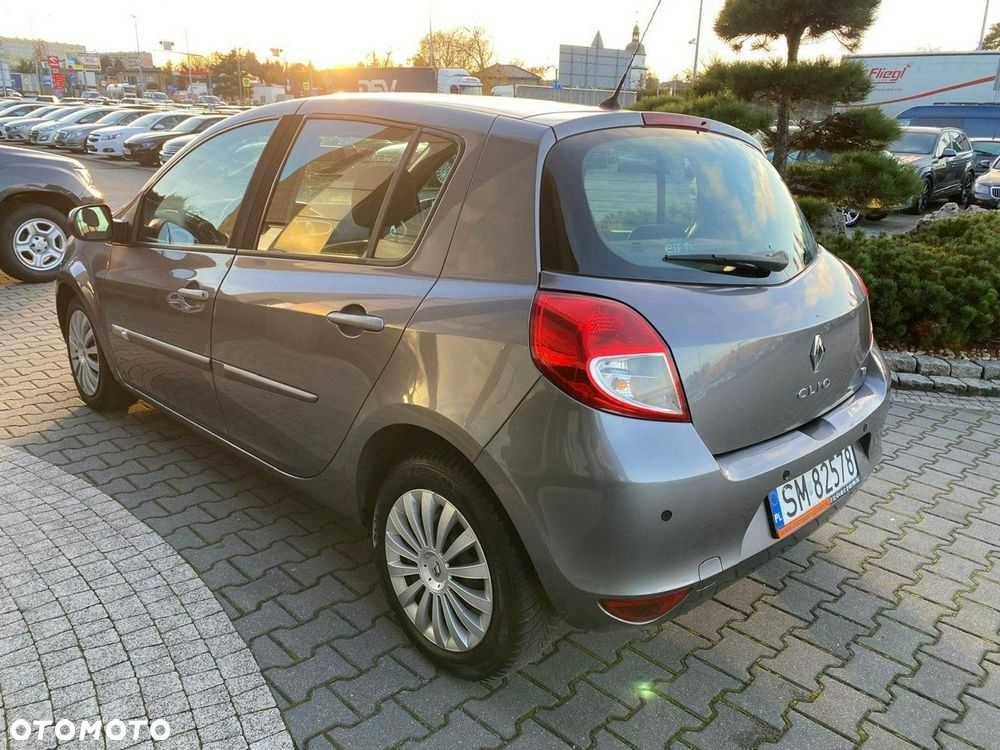 Renault Clio - 5
