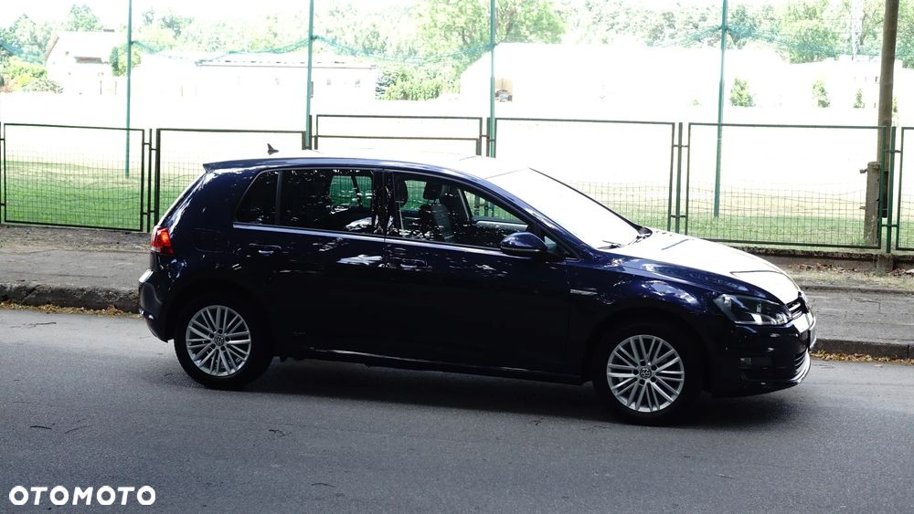 Volkswagen Golf - 37
