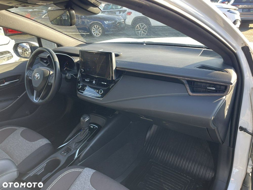 Toyota Corolla 1.8 Business Edition - 12