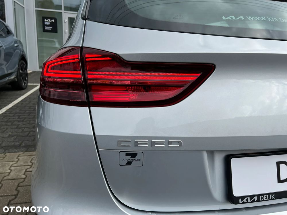 Kia Ceed 1.5 T-GDI M DCT - 11