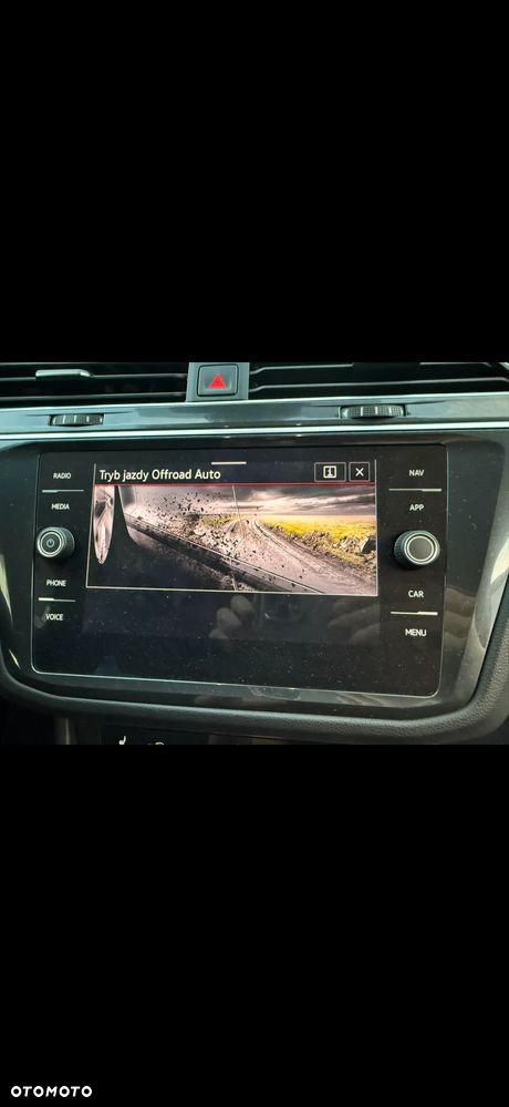 Volkswagen Tiguan 2.0 TSI 4Mot Elegance DSG - 8