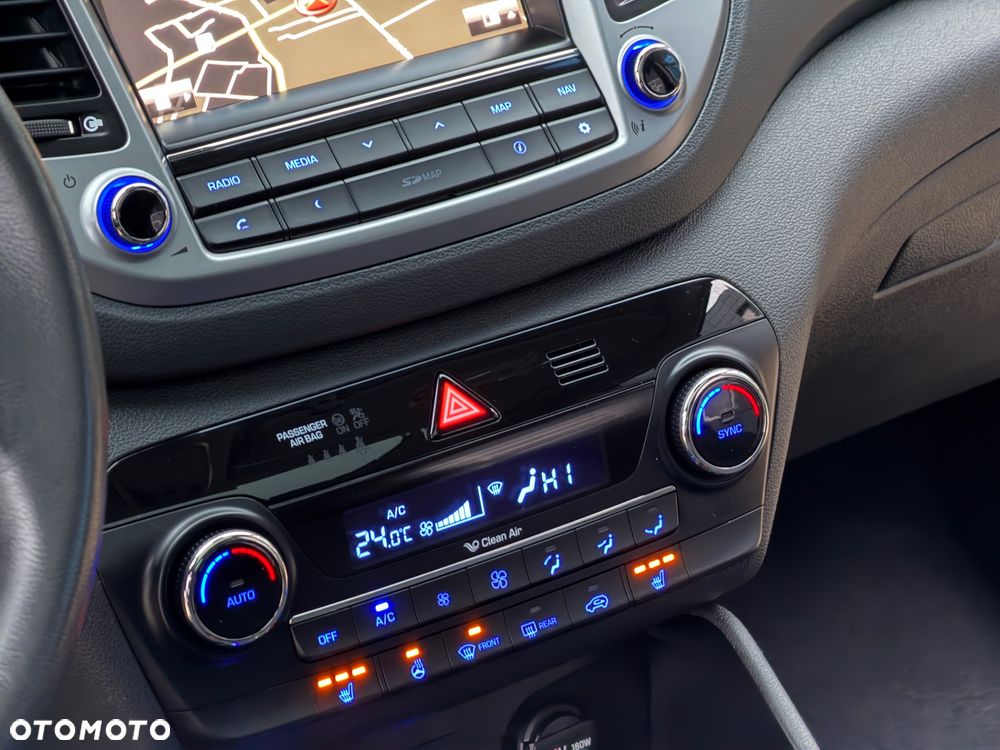 Hyundai Tucson blue 1.7 CRDi 2WD DCT Premium - 32