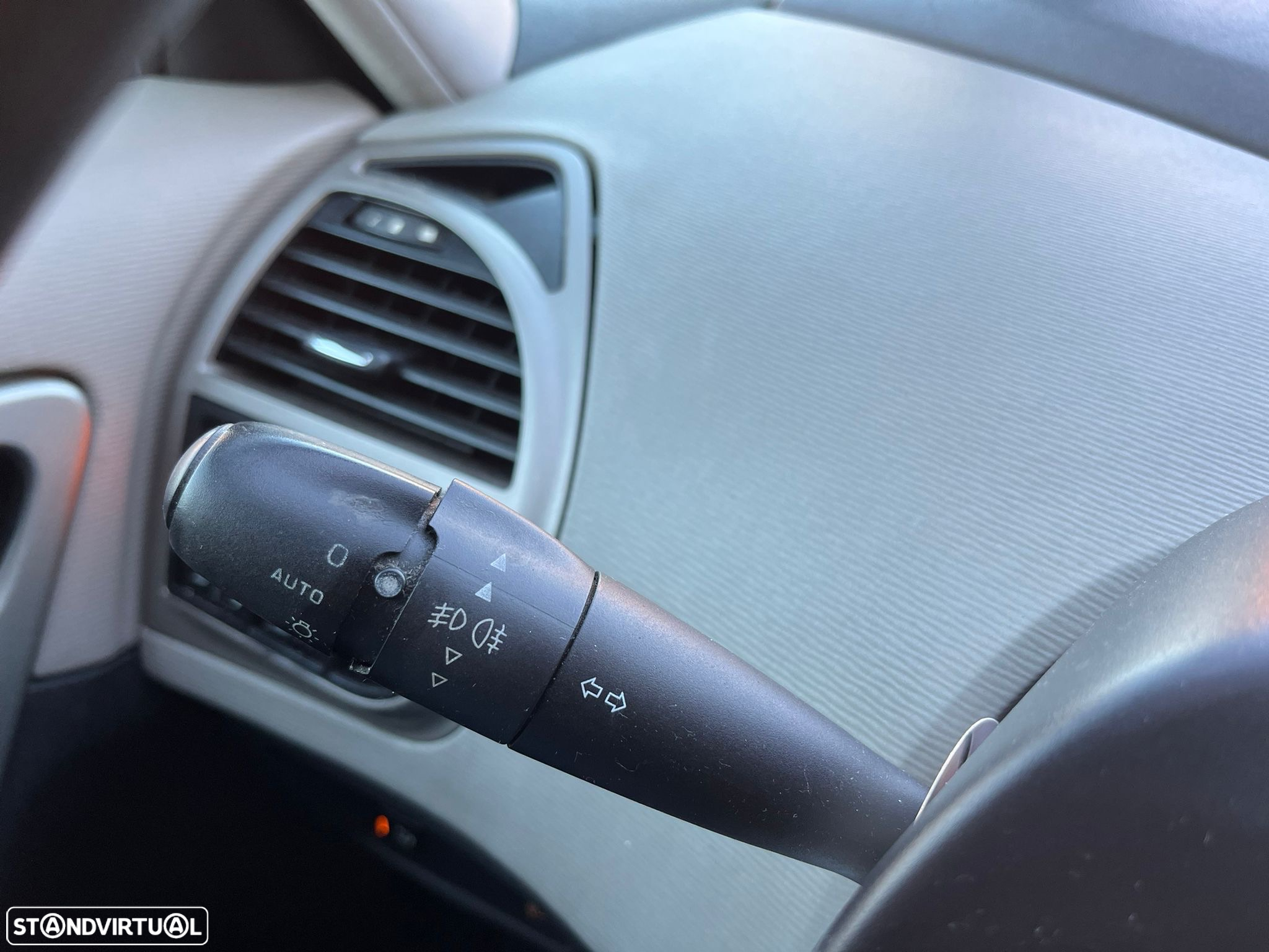 Citroën C4 Grand Picasso 1.6 HDi Exclusive - 16