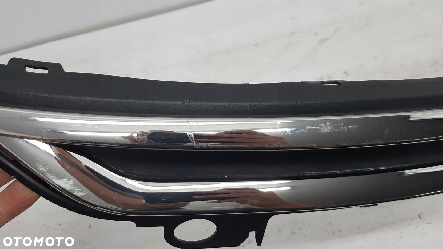 CIROEN C4 GRAND PICASSO GRILL ATRAPA - 4