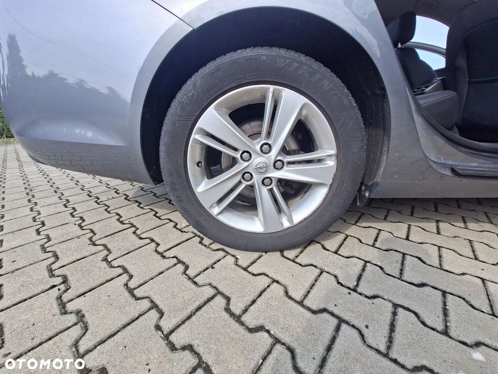 Opel Insignia - 19