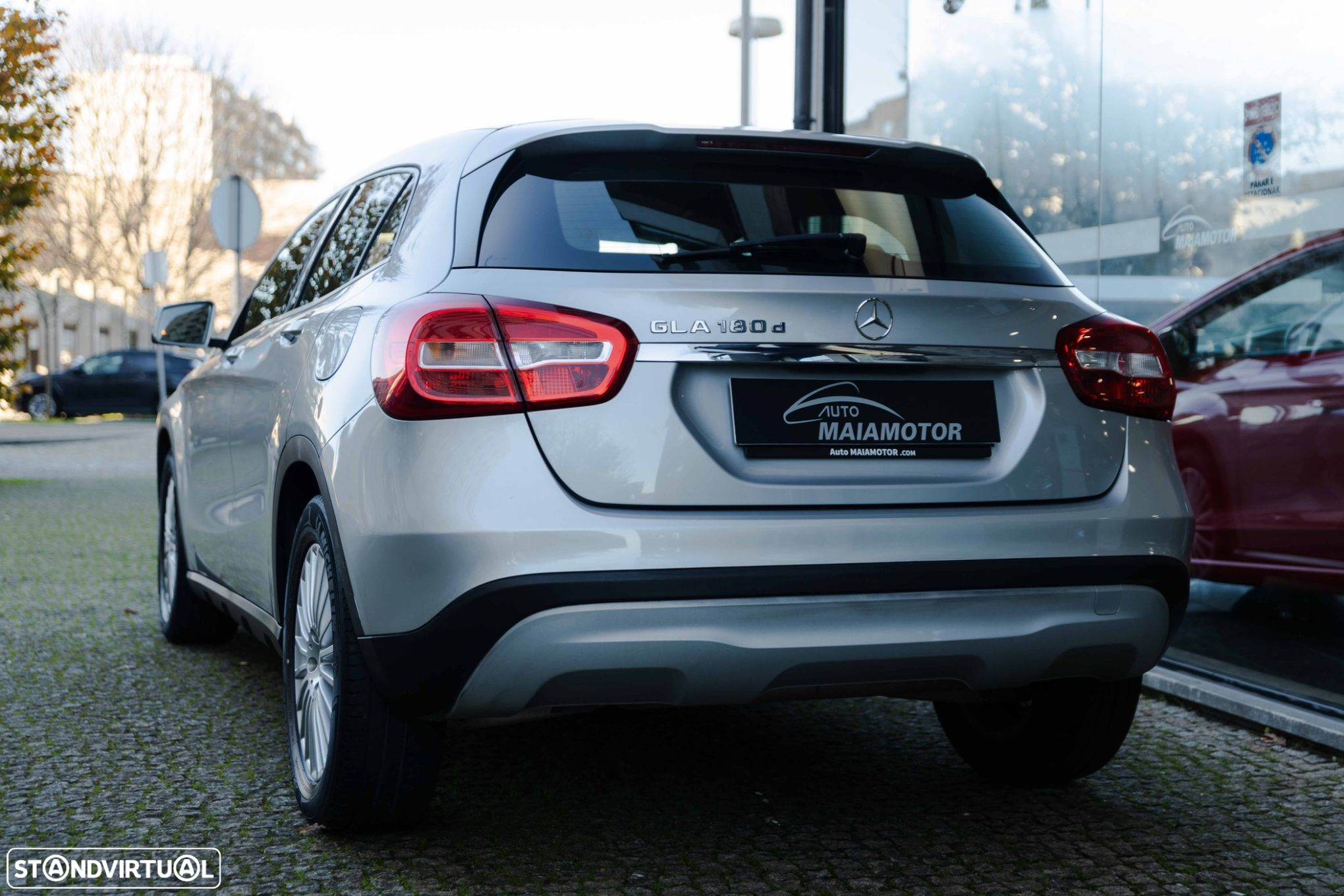 Mercedes-Benz GLA 180 d Urban - 18