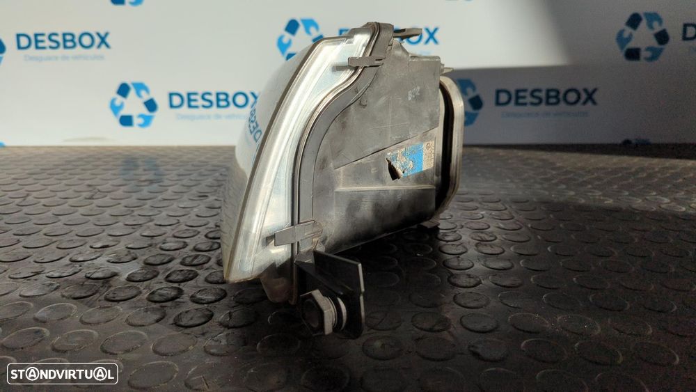 FAROL DIREITO SKODA FABIA I 2005 - 2