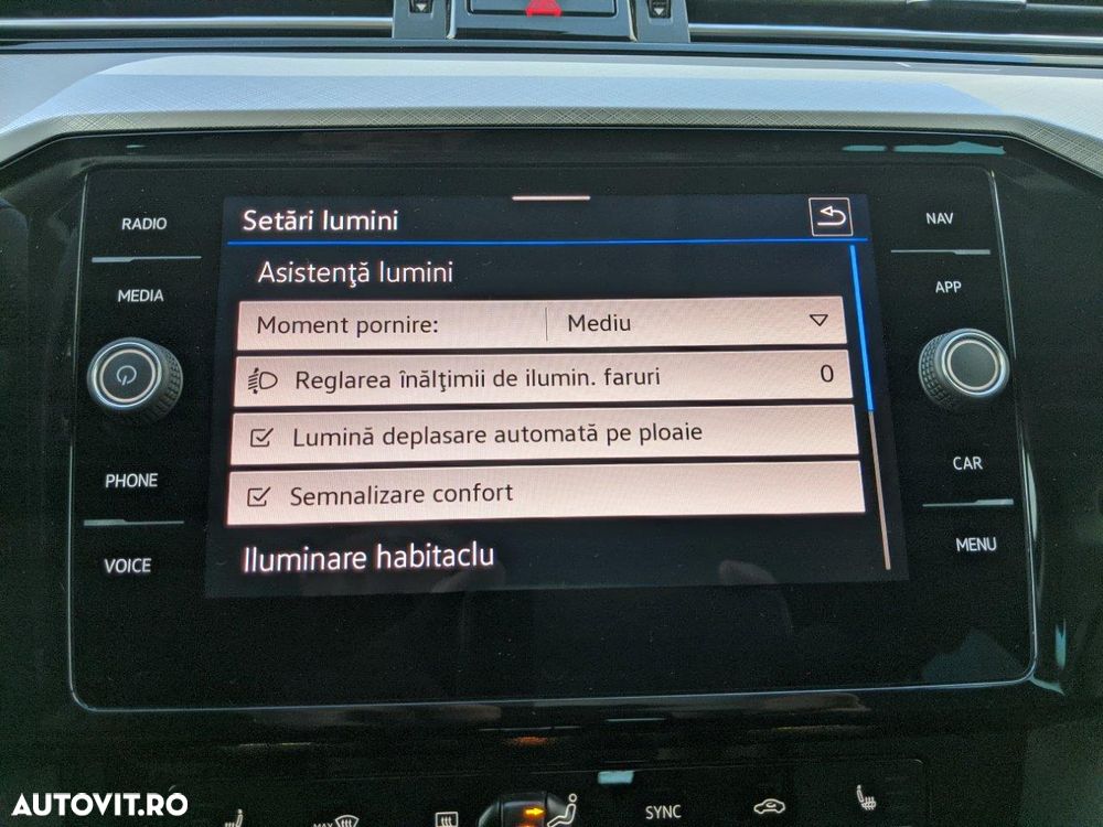 Volkswagen Passat - 21