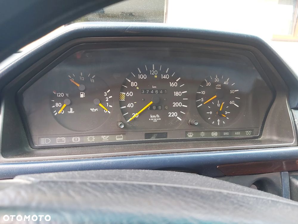 Mercedes-Benz W124 (1984-1993) - 8