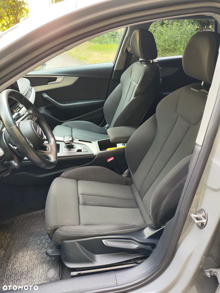 Audi A4 Avant 35 TFSI mHEV S Line S tronic - 23