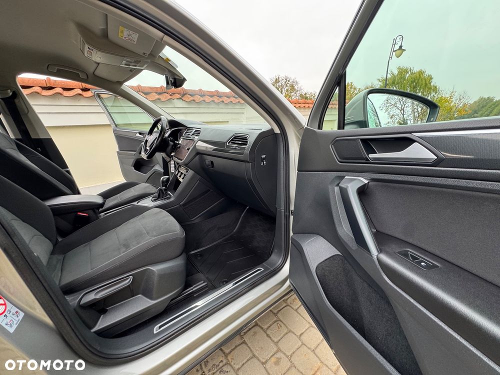 Volkswagen Tiguan - 25